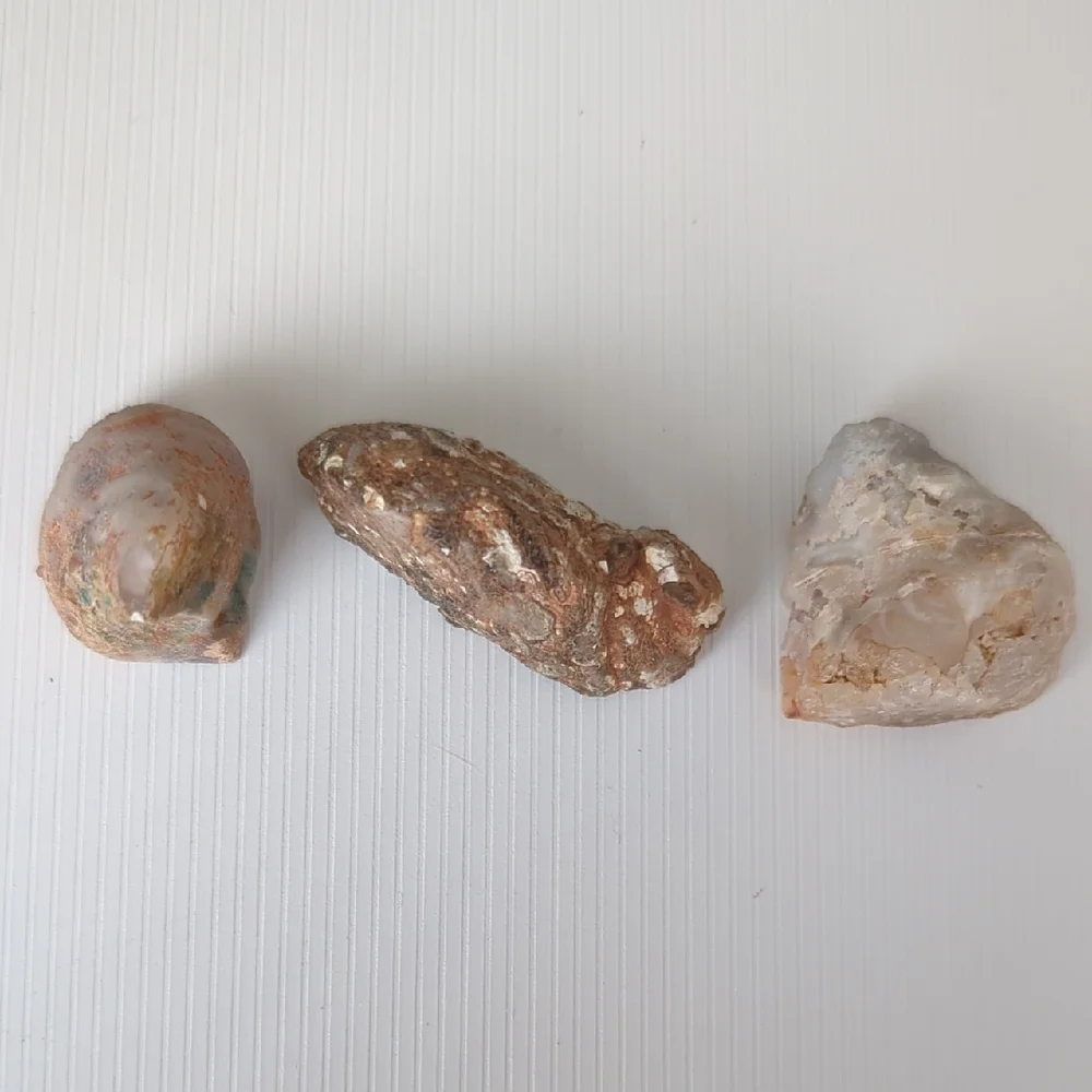 ❤ $ 10 or FREE with Purchase - 3 Natural Stone Geodes - Picture 5 of 5